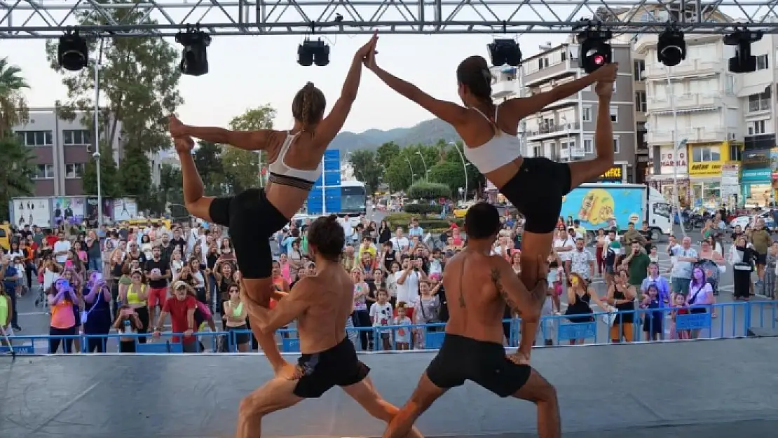 Marmaris'te Zumba Tutkunları Bir Araya Geldi