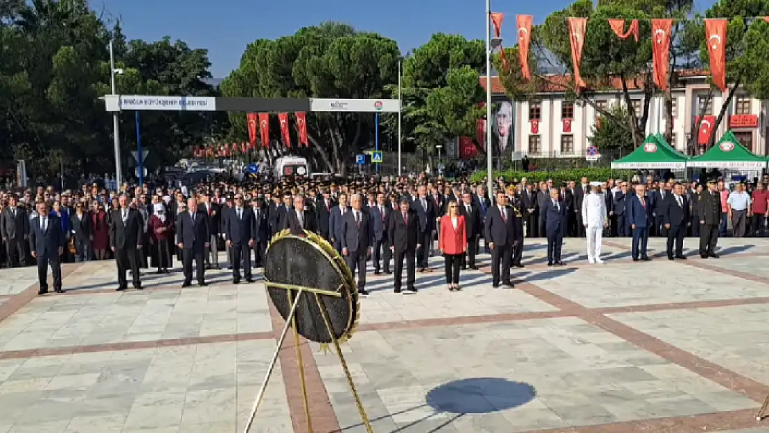 Muğla'da 30 Ağustos Programı Çelenk Sunma Töreniyle Başladı