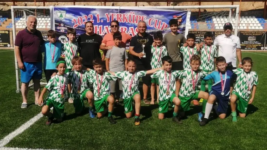Muğlaspor U-11 Takımı, Yenilgisiz Şampiyon Oldu