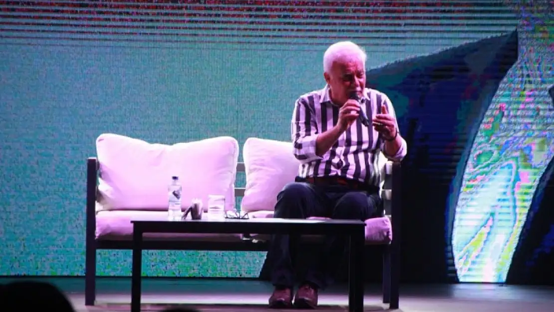 Nihat Hatipoğlu, Bodrum'da Düzenlenen Sohbete Katıldı