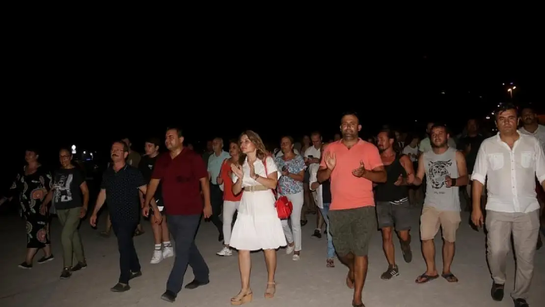 Ölüdeniz'de, 30 Ağustos Zafer Bayramı Coşkusu