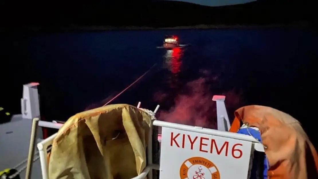 Bodrum'da Sürüklenen Tekne KIYEM Ekipleri Tarafından Kurtarıldı