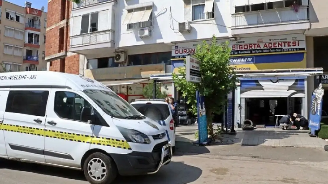 Eski Kocasının İş Yerini Yaktı, Sonra Oturup İzledi