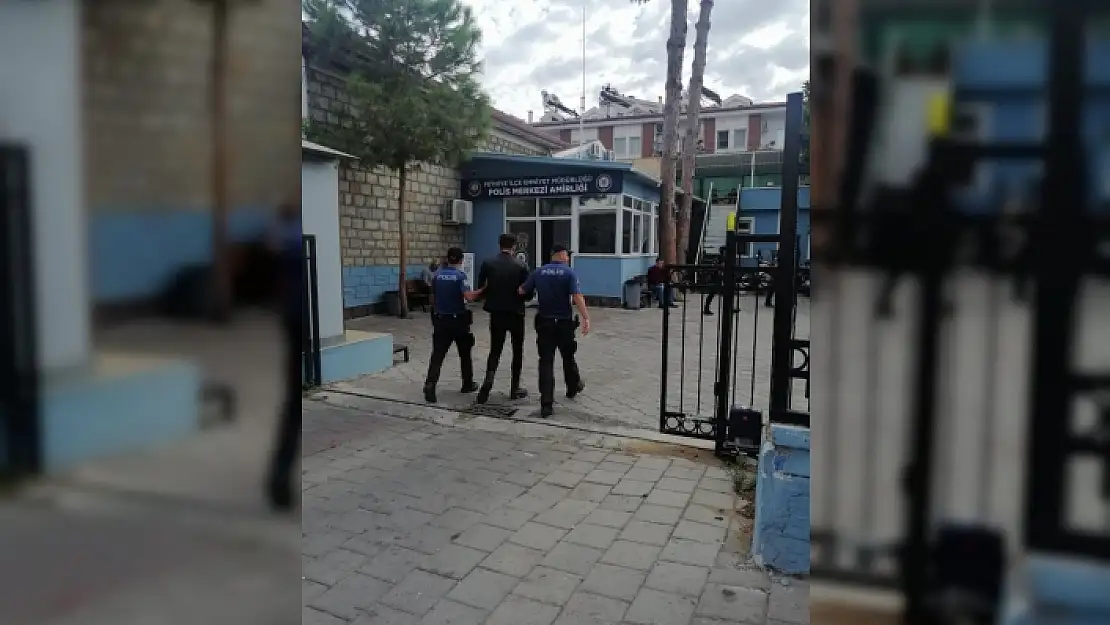 Fethiye'de Sahte Başkomiser Yemek Parasını Ödemeyince Yakalandı