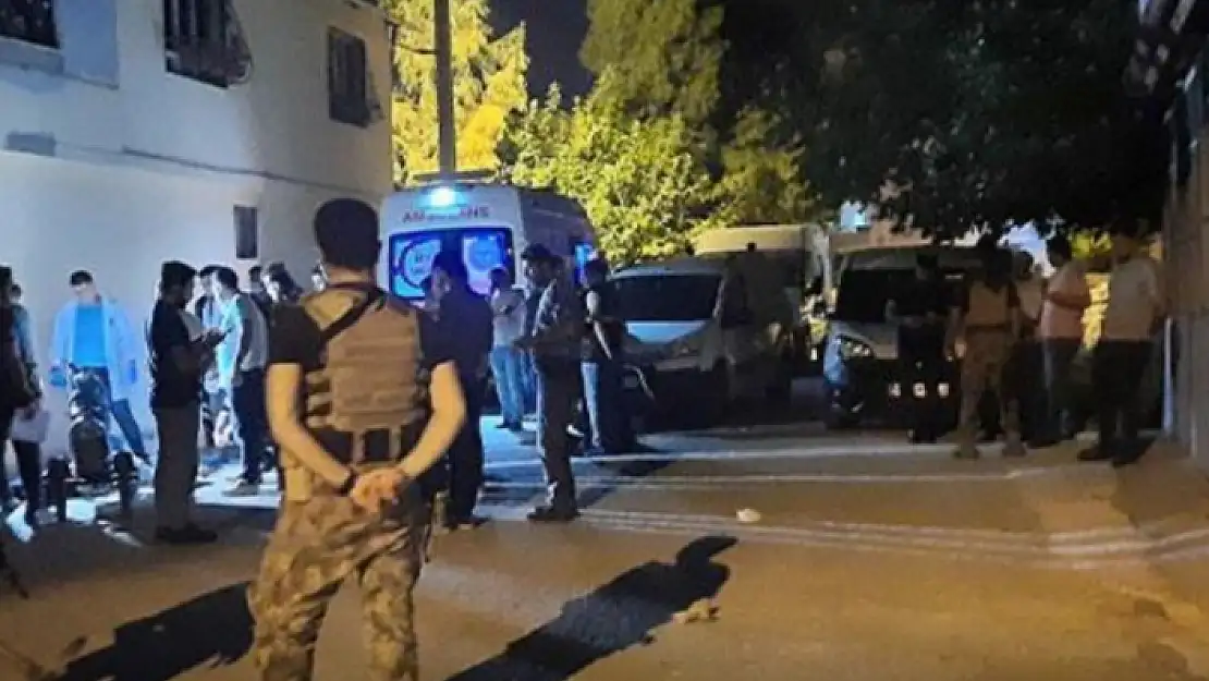 Husumetli Aileler Arasındaki Tartışma Kanlı Bitti