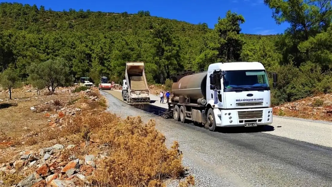 Muğla Büyükşehir Belediyesi Bodrum'da Yol Çalışmaları Sürdürüyor