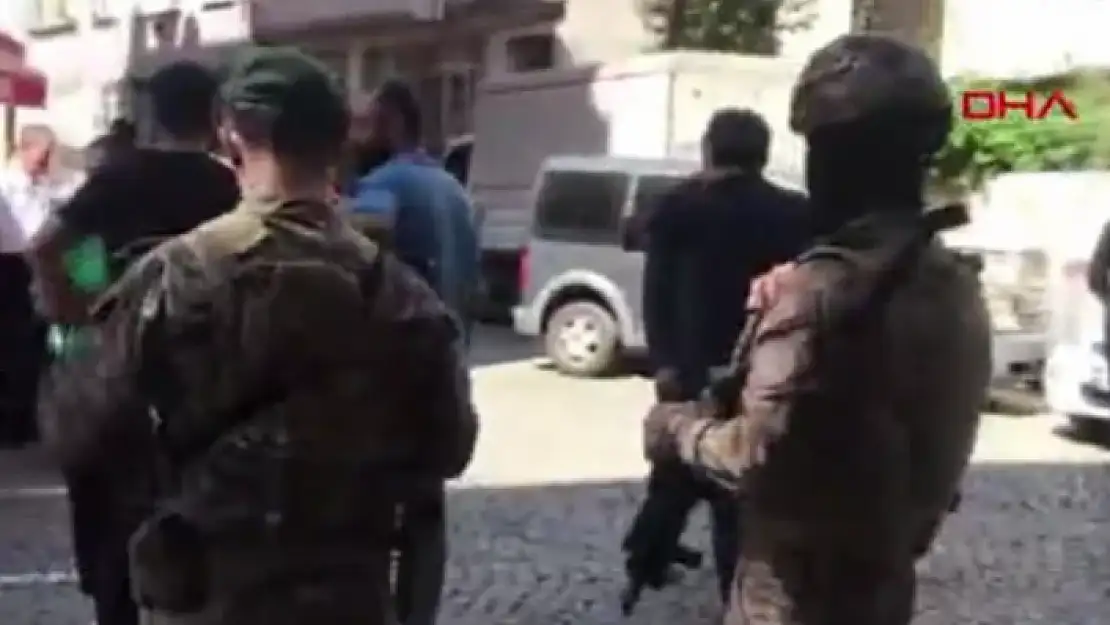 Polisimize Alçak Saldırı: 2 Şüpheli Aranıyor