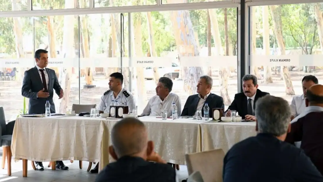 Akyaka'da Ulalı Muhtarla ile Toplantı
