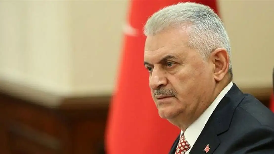 Binali Yıldırım Trafik Kazası Geçirdi!