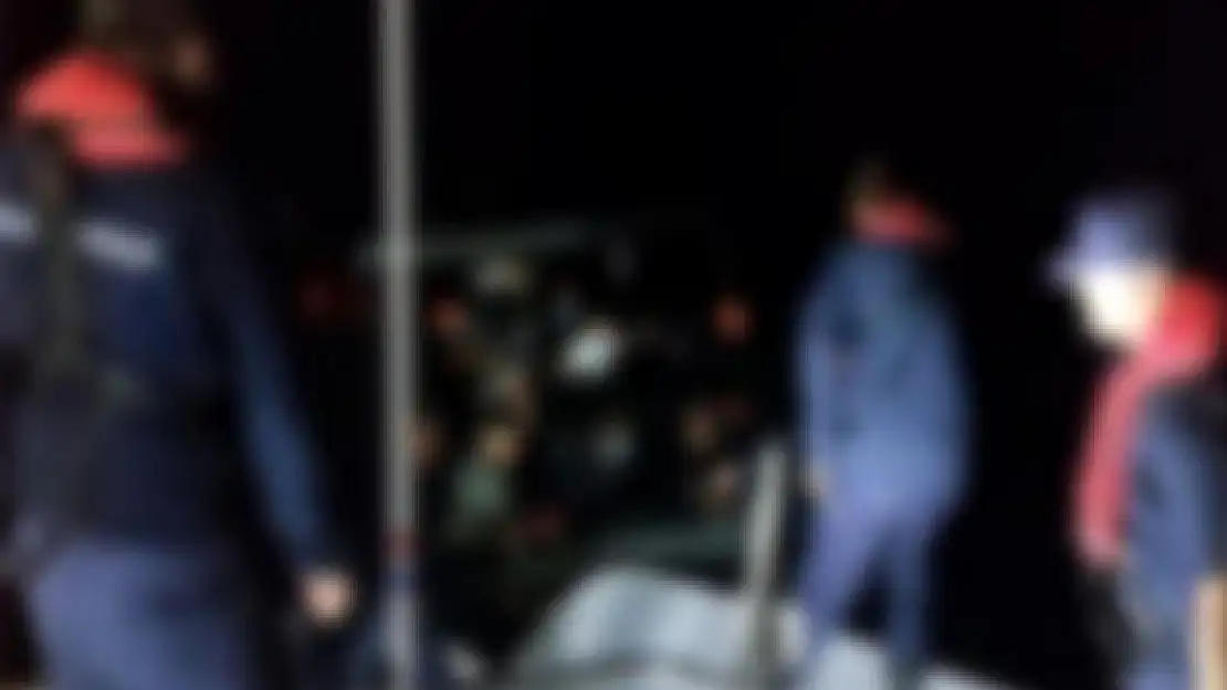 Bodrum'da 15 Düzensiz Göçmen Kurtarıldı, Biri Yaşamını Yitirdi