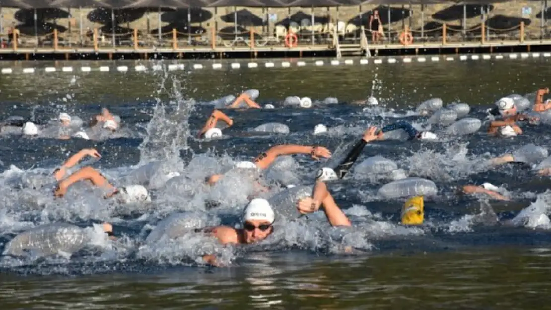 Bodrum'da 16. Uluslararası Arena Aquamasters Yüzme Şampiyonası Başladı