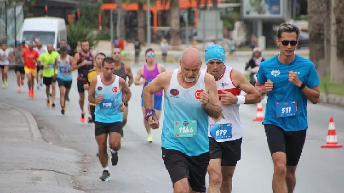 Bodrum Maratonunda Bin 365 Sporcu Yarıştı