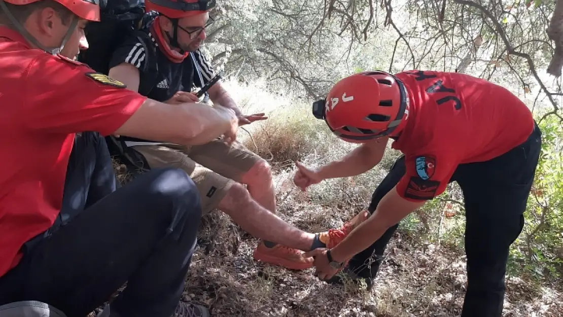 Doğa Yürüyüşü Yaparken Mahsur Kalan Turist Kurtarıldı