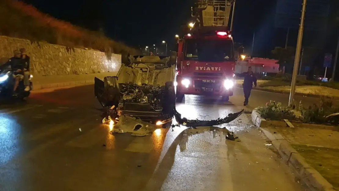 Kaza Yapan Sürücü Ekipler Gelmeden Olay Yerinden Kaçtı