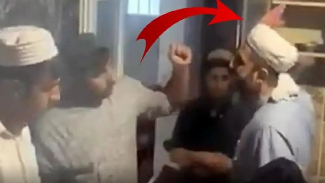 Kur'an Kursundaki Hoca Dayağı Tepki Çekti