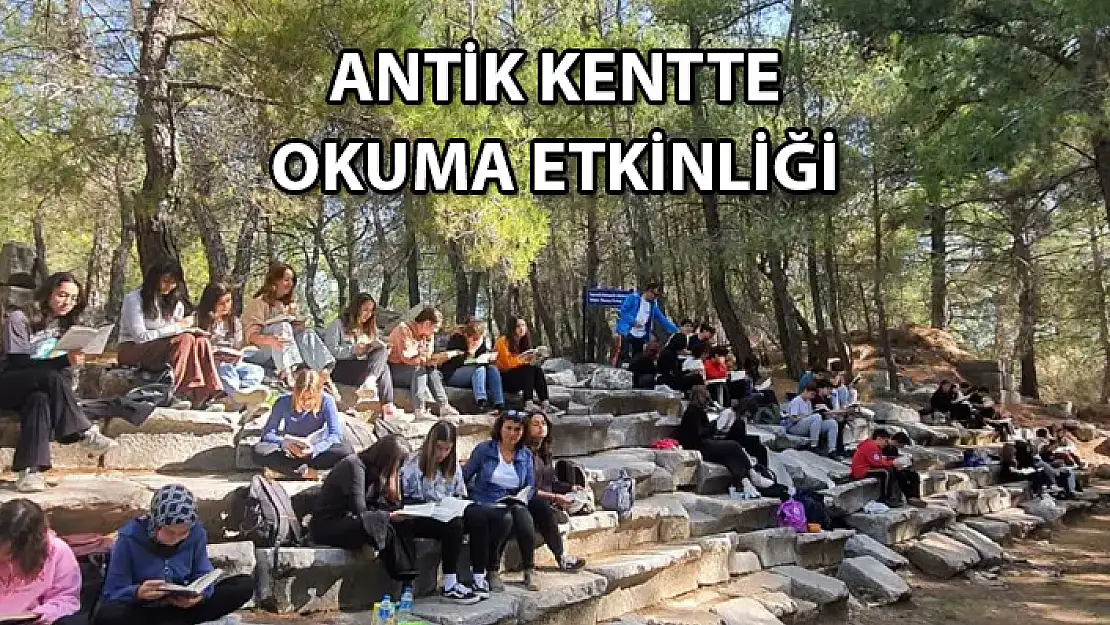 Liseli Öğrenciler Antik Kentte Kitap Okudu