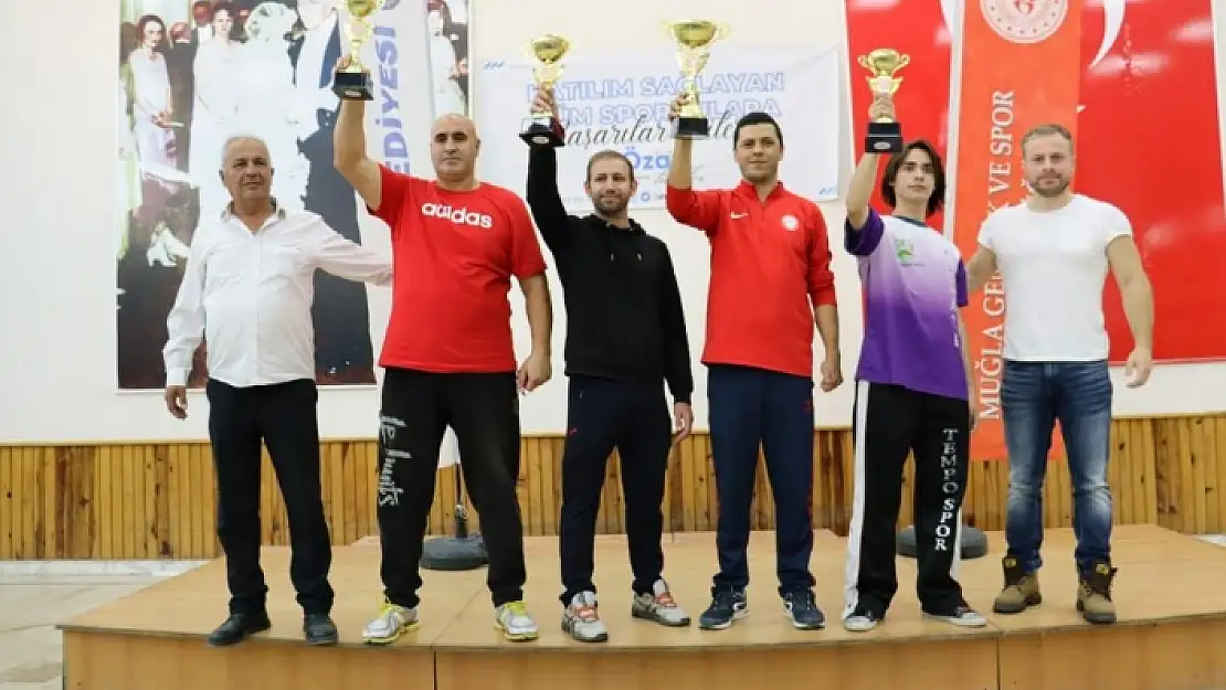 Menteşe Belediye Spor Kulübü Karate Takımı En Çok Madalya Kazanan Takım Oldu