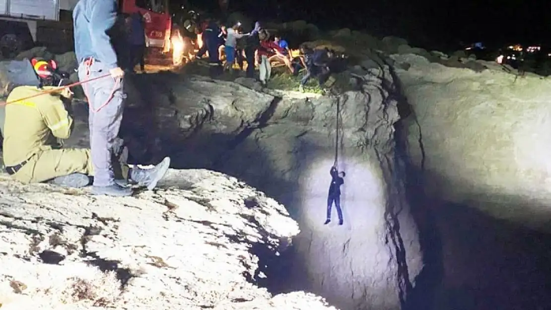 Midilli'de Göçmen Faciası: 17'si Yaşamını Yitirdi, 14'ü Kayıp