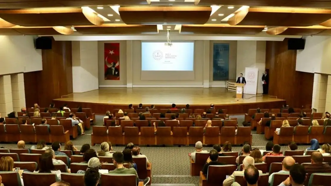 Muğla'daki Öğretmenlere Ders Kitapları Semineri Verildi