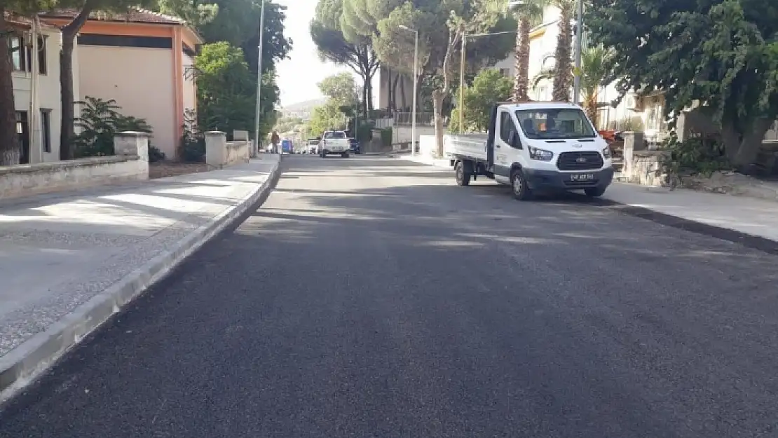 Yatağan Mehmet Özcan Caddesinde Sıcak Asfalt Çalışması Tamamlandı