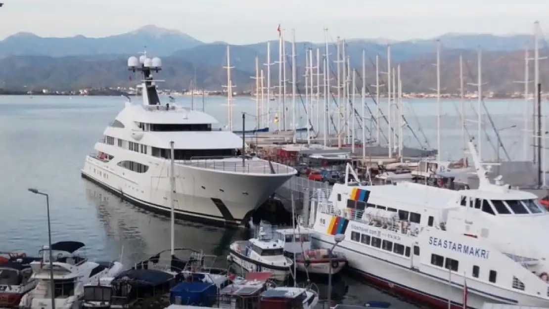 'Amatasia' İsimli Lüks Mega Yat Fethiye'de