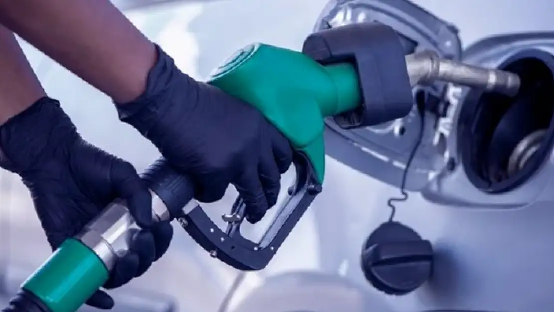 Araç Sahiplerine İyi Haber: Benzine İndirim Geliyor
