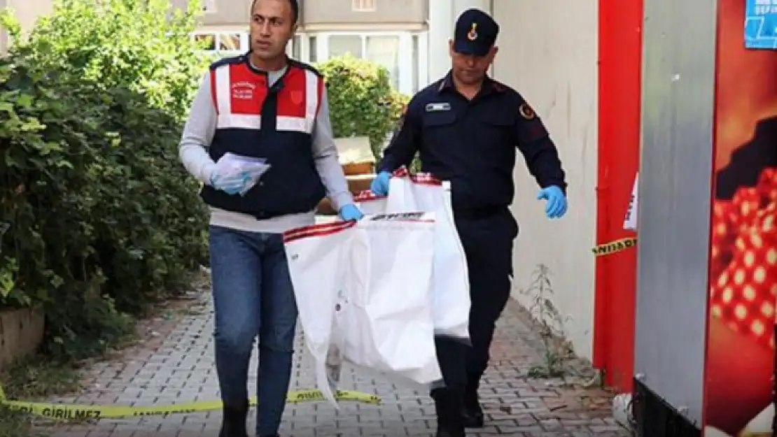 Korkunç Vahşet! Yeni Doğan Bebek 5. Kattan Aşağıya Atıldı