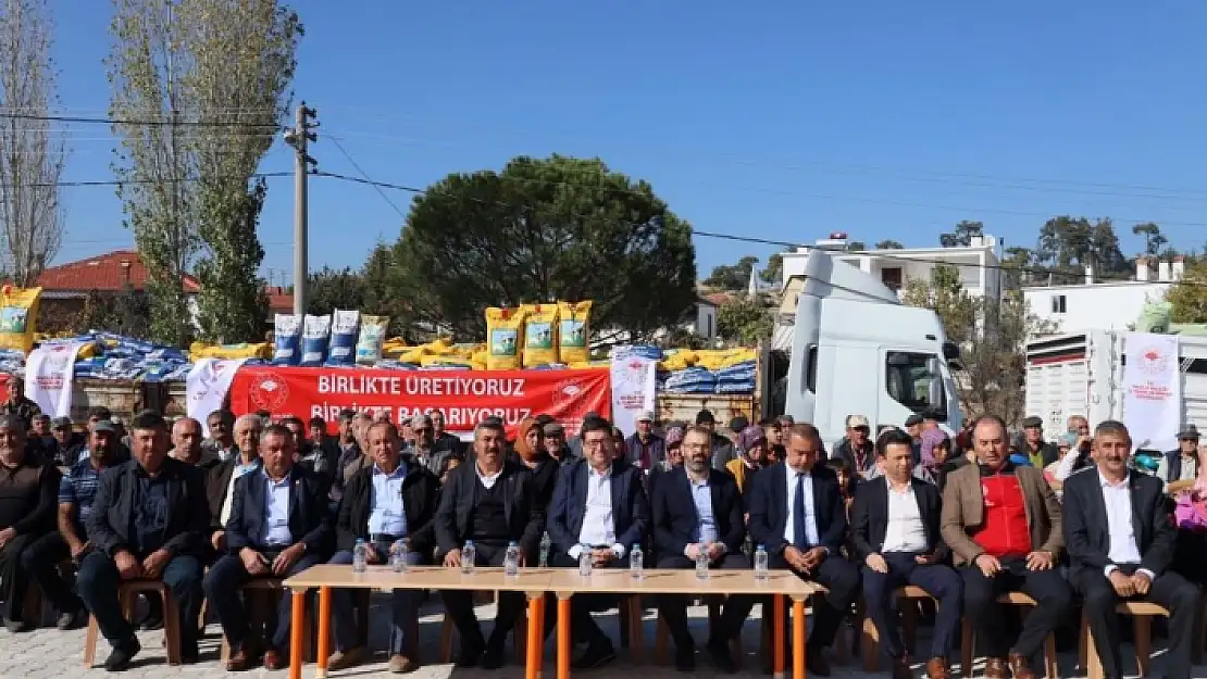 Milas'ta 64 Ton Sertifikalı Tohum Törenle Dağıtıldı
