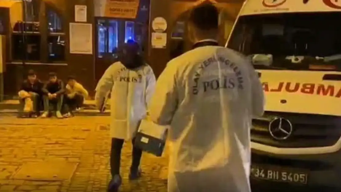Otomobiliyle Geldiği Köprüden Kendini Attı