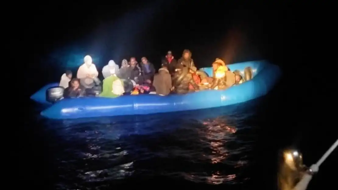 Bodrum'da Çok Sayıda Düzensiz Göçmen Kurtarıldı ve Yakalandı