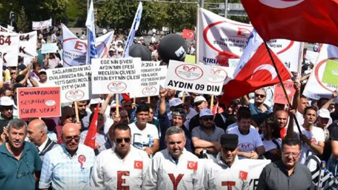 EYT'de Takvim Belirlendi! Beklenen Düzenleme 2023'e Kaldı