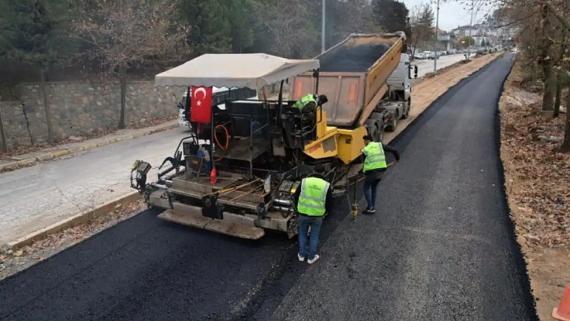 Kavaklıdere'de Birinci Kat Sıcak Asfalt Tamamlandı