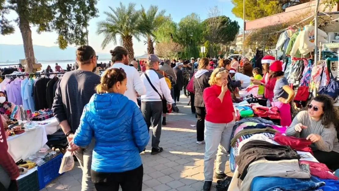 Köyceğiz'de İkinci El Pazarına Vatandaşlar Yoğun İlgi Gösterdi