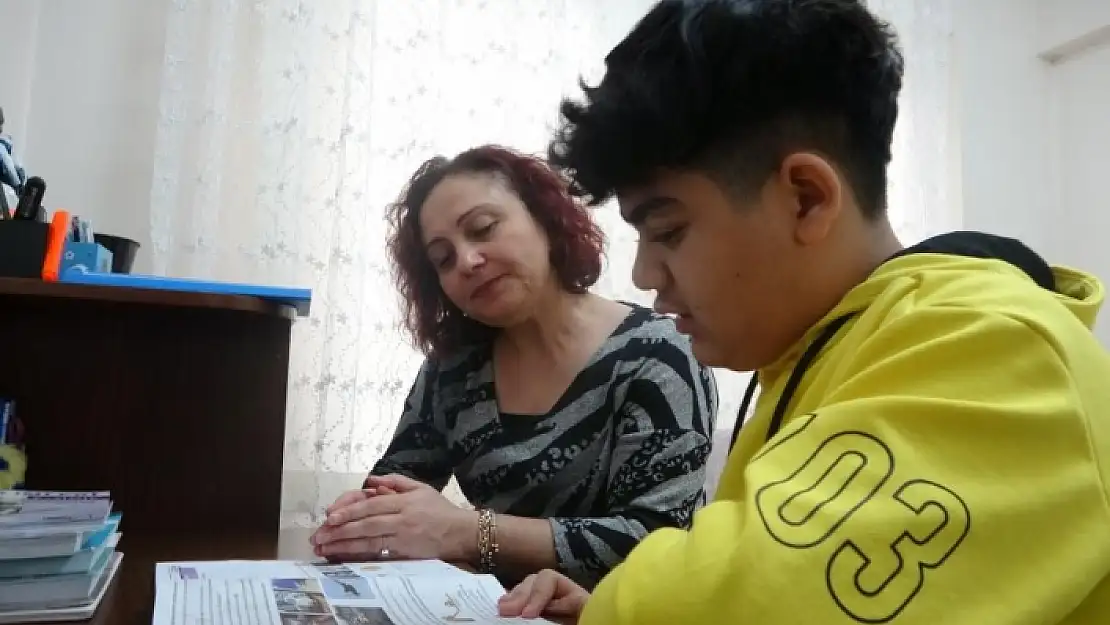 Menteşe'de Evde Eğitim Alan İğci, Savcı Olmak İstiyor