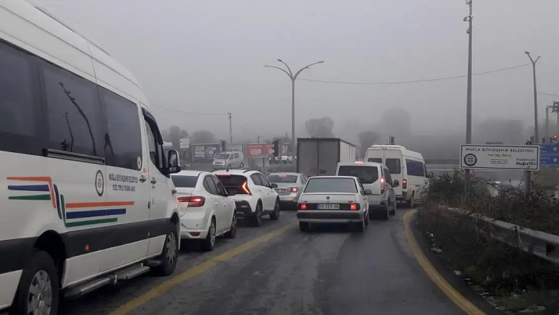 Menteşe'deki Ulaşıma Yoğun Sis Engeli