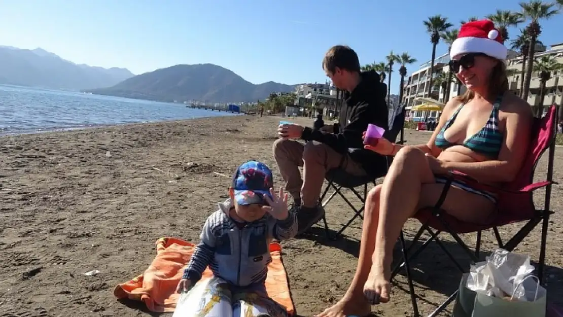 Ülkenin Doğusunda Kar, Marmaris'te Deniz Keyfi