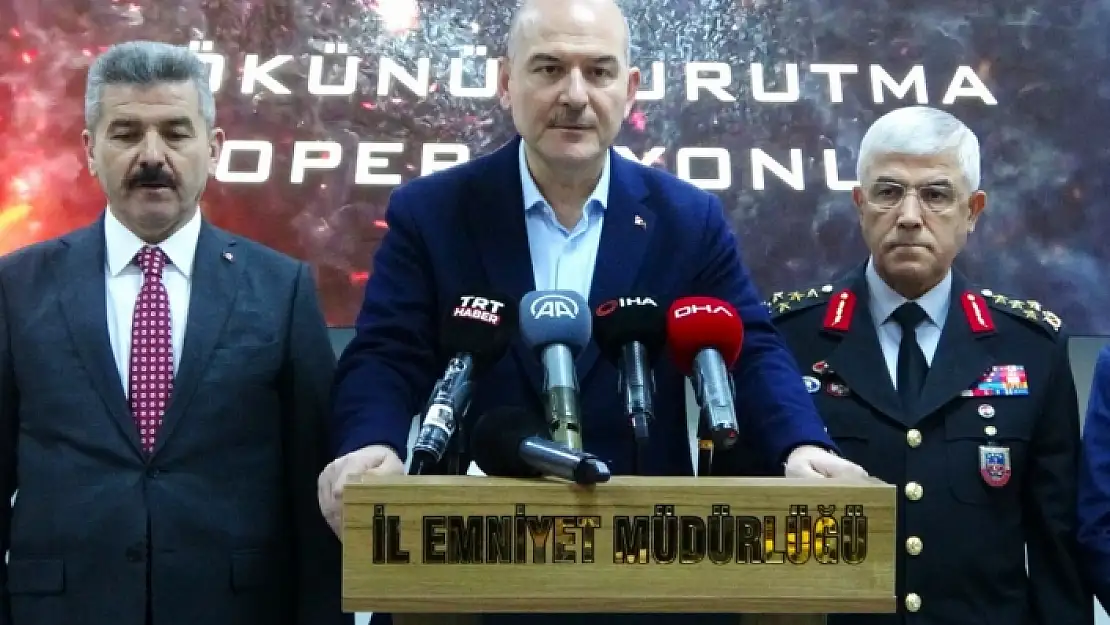 Bakan Soylu'nun Yönetimiyle Eş Zamanlı 'Kökünü Kurutma Operasyonu': 120 Gözaltı