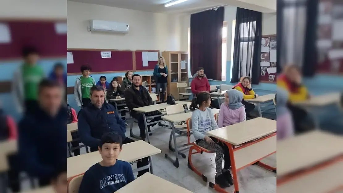 Köyceğiz'de Velilere Aile Okulu Eğitimi Veriliyor