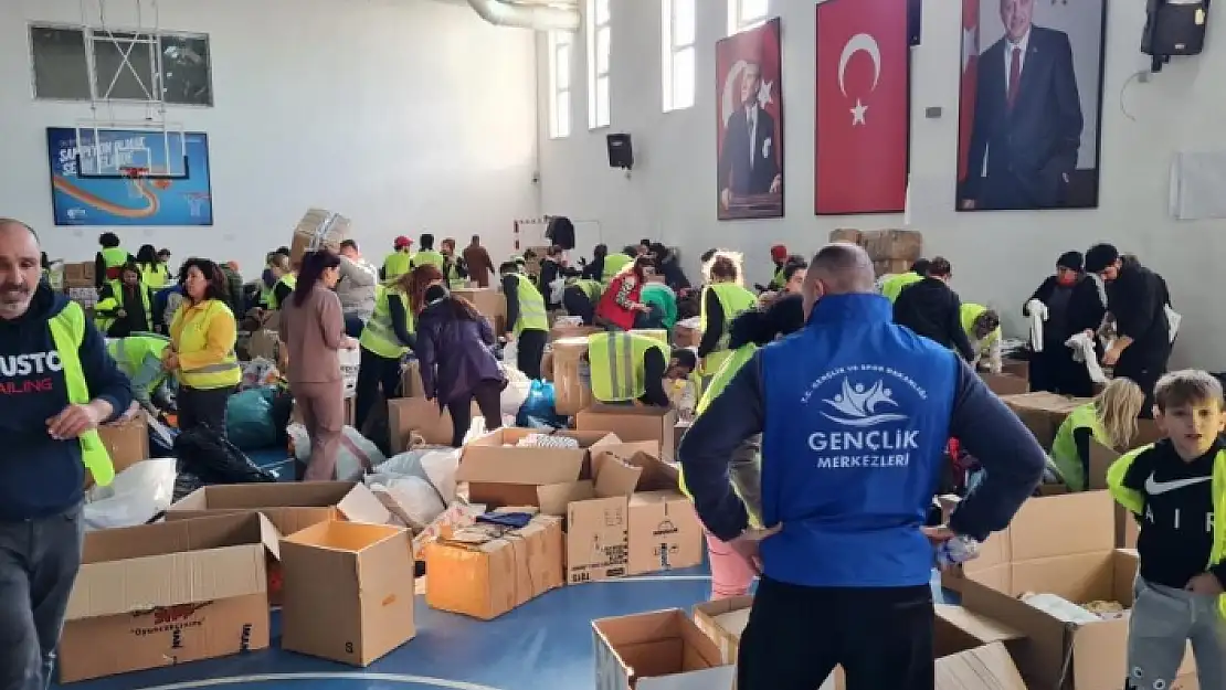 BODRUM'DAKİ ÖĞRETMENLER YARDIM VE DESTEK ÇALIŞMALARINI SÜRDÜRÜYOR