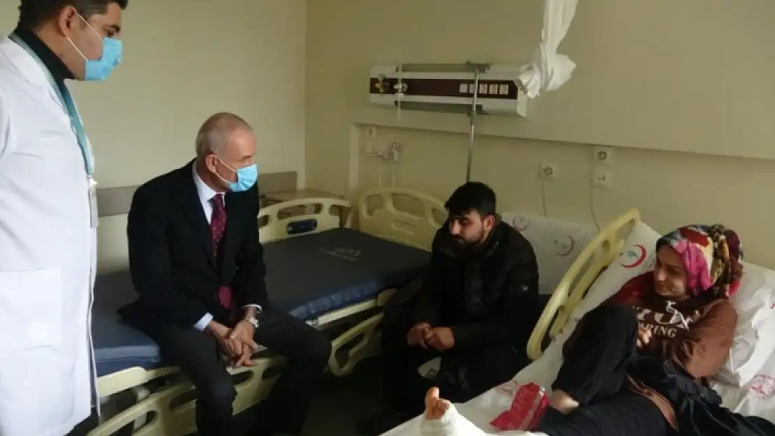 MARMARİS KAYMAKAMI AKSOY DEPREMZELERLE GÖRÜŞTÜ