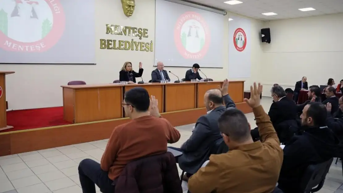 MENTEŞE BELEDİYESİ'NİN MECLİS ÜYELERİNE DEPREM BİLGİLENDİRMESİ YAPILDI