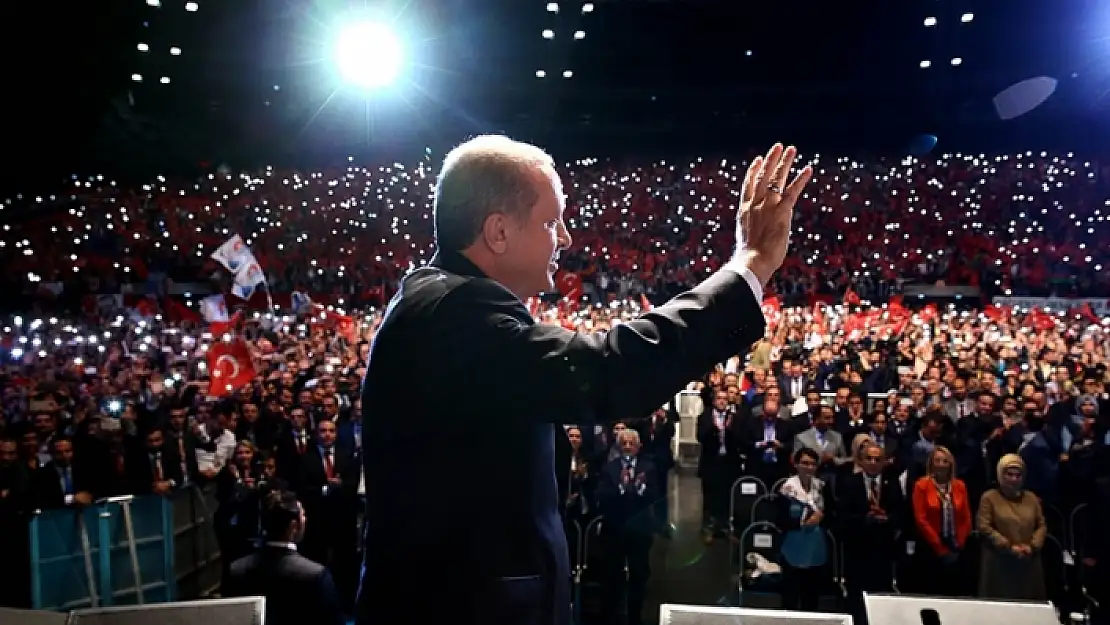 CUMHURBAŞKANI ERDOĞAN YURT DIŞINDA YAŞAYAN VATANDAŞLARA SESLENDİ