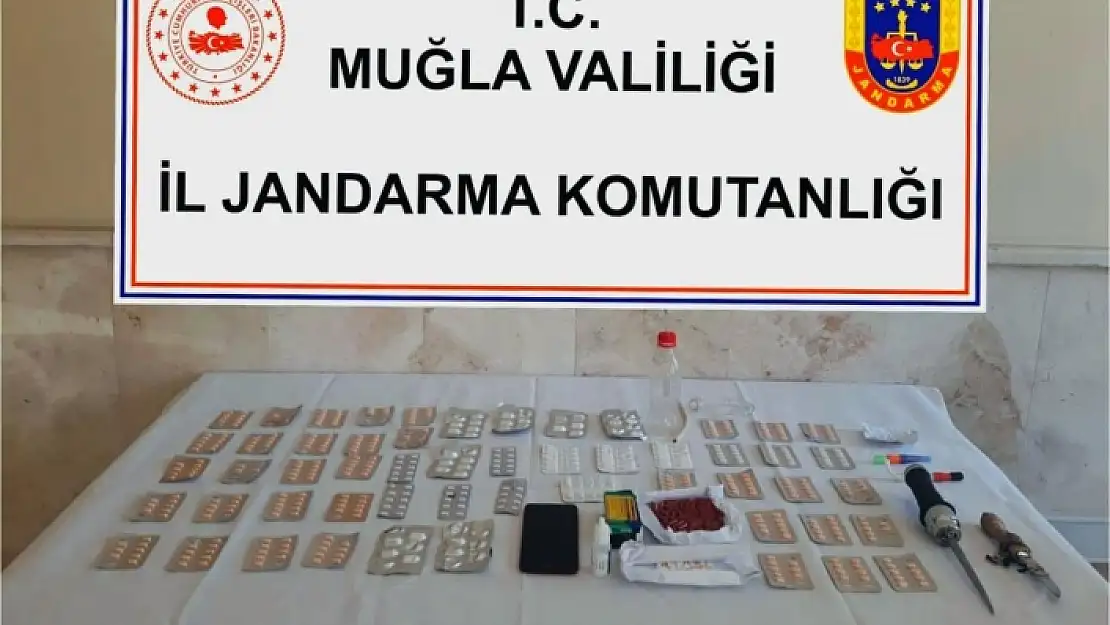 MİLAS'TA UYUŞTURUCU OPERASYONU: ÇOK SAYIDA UYUŞTURUCU HAP YAKALANDI