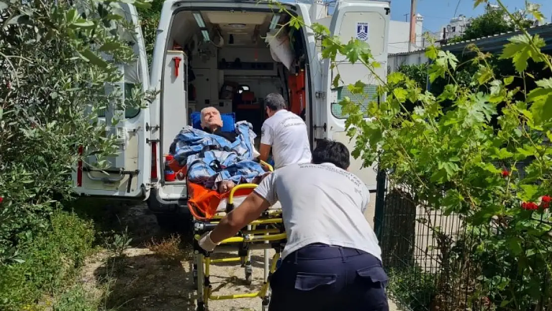 BODRUM'DA YATAĞA BAĞLI VATANDAŞLAR AMBULANSTA OY KULLANDI