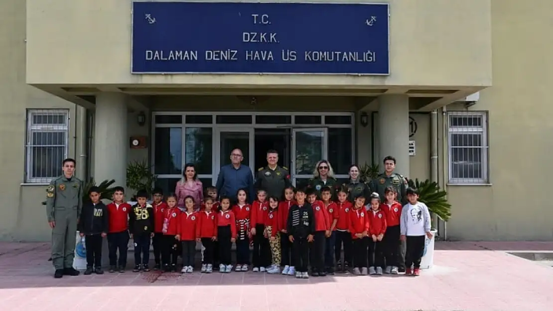 DALAMAN DENİZ HAVA ÜS KOMUTANLIĞI KÖYCEĞİZLİ ÖĞRENCİLERİ KONUK ETTİ