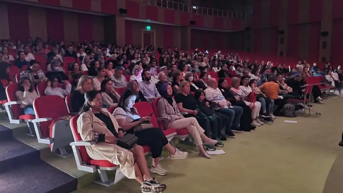 DEPREMDE HAYATINI KAYBEDEN YADE HİLAL ÖZCAN BODRUM'DA ANILDI