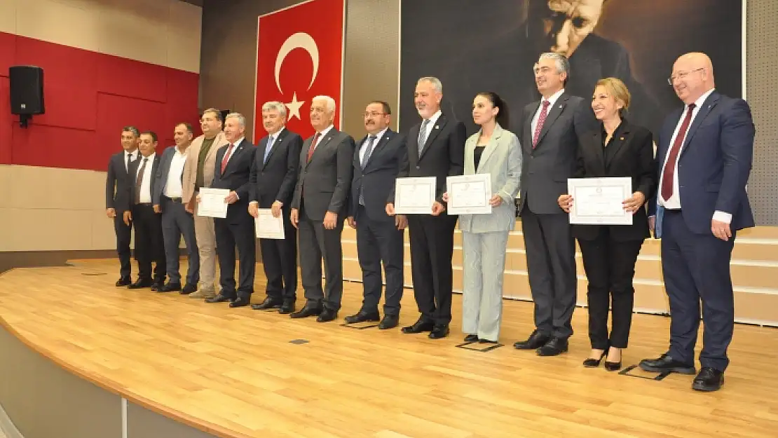 MUĞLA'DAN SEÇİLEN MİLLET İTTİFAKI VEKİLLERİ MAZBATALARINI ALDI