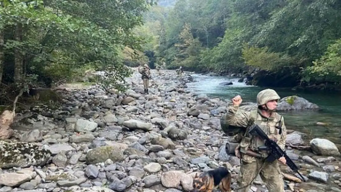 YUNANİSTAN'DAN TÜRKİYE'YE GÖNDERİLMEYE ÇALIŞILAN 39 KİŞİ YAKALANDI!