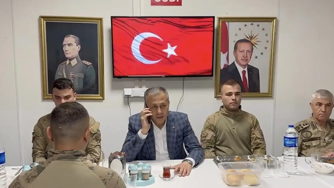 CUMHURBAŞKANI ERDOĞAN JANDARMALARLA GÖRÜŞTÜ