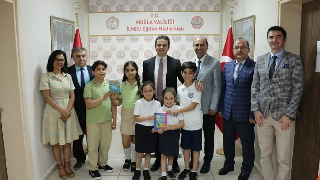 MUĞLA'DA MİNİK OKURYAZARLARDAN İL MÜDÜRÜ ÇAY'A ZİYARET